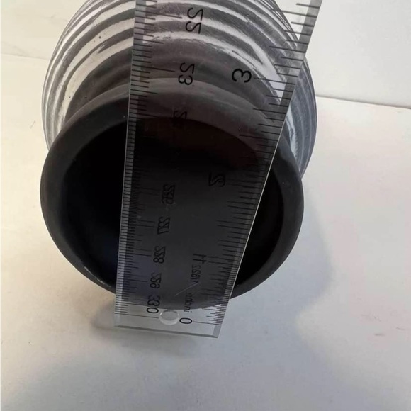 Black And White Striped Vase 10” Contemporary Look - Picture 4 of 8